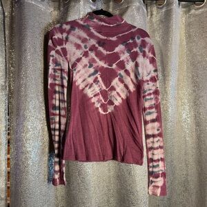 We The Free Tie dye Turtleneck top!